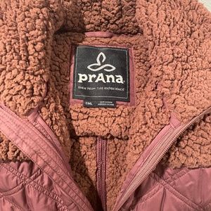 Prana vest